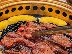 -蚂蚁洞·烤肉大营地(上海静安大悦城店)