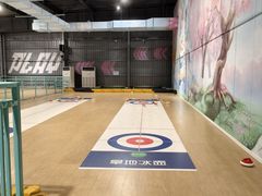 -极限PLAY运动娱乐新世界·团建派对表演休闲馆·室内高空游乐园