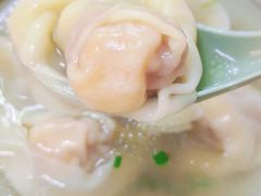 咸蛋黄馄饨-食惠里小笼包面馆(越秀店)