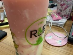 草莓酸奶-巡茶(汇邻广场店)