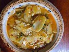 -黄桷树曹家私房菜(江与城店)