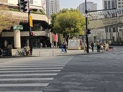 -瑞虹新天地月亮湾