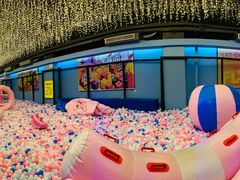 -潮尚蹦蹦床主题公园(韦曲店)