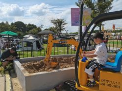 -季高兔窝窝亲子园(上海薰衣草公园店)