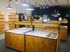 -罗伯特眼镜·蔡司官方授权(罗湖国贸店)