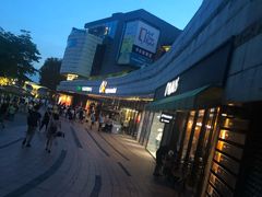-36抹茶·千层与鲜果茶(欢乐海岸店)