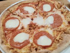 -城市大道红炉披萨烘焙坊