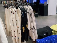 -URBAN REVIVO(青特万达广场店)