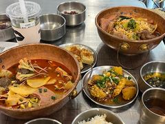 -成都你六姐·牛肉冒菜(上海环宇荟店)