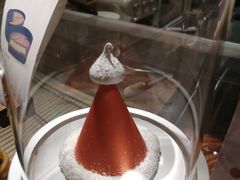 -VERIE BAKEHOUSE