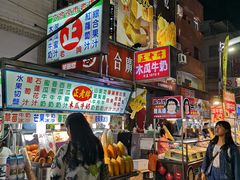 -六合夜市