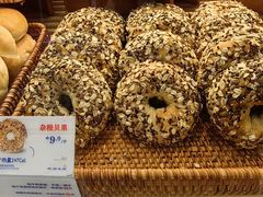 -红星前进面包牛奶公司(君太店)