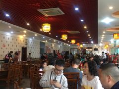 大堂-九尺赵老四鲜鹅肠火锅