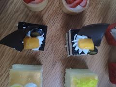 -昆明华邑酒店-鲜艳全日餐厅