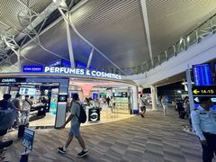 -王权免税店(普吉机场店)