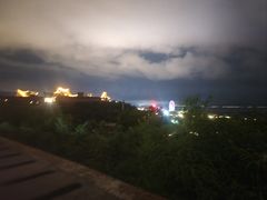 -七彩云南古滇温泉山庄
