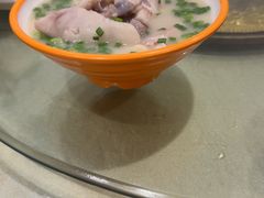 -雷祖芳老妈蹄花店