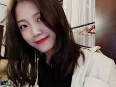 -URBAN REVIVO(欢乐海岸购物中心店)