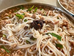 -正宗杨记普洱酸醋米线(总店)