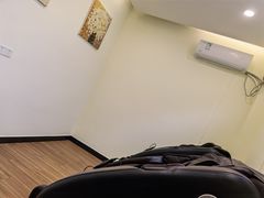 -华胜奔驰宝马奥迪专修连锁(虹梅南路店)