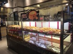 面包甜点陈列柜-味多美(江桥万达店)