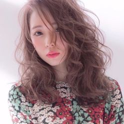-卡尔诗·科技美肤连锁