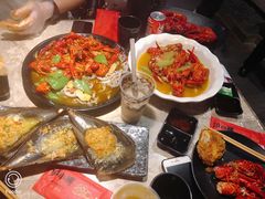 -沪小胖小龙虾(淮海中路旗舰店)
