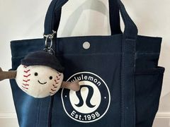 -lululemon(上海浦东IFC店)