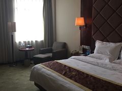 -南宁世纪君悦大酒店(青秀万达滨湖路地铁站店)