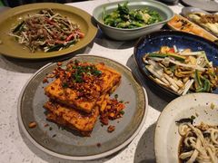 -半山腰·云南菜(侨福芳草地店)