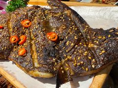 -鸿宇海鲜烧烤(红海新区店)