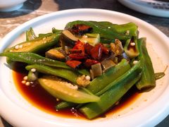捞汁秋葵-前海沿·青岛菜(李沧万达店)