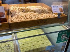 面包甜点陈列柜-六贤记(文三店)