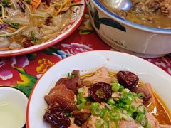 -闯关东东北农家菜(崂山石老人店)