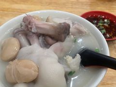 -雷祖芳老妈蹄花店