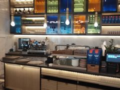 -港丽餐厅(高德置地店)