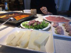 香菜肉丸子-小牛叔鲜切牛肉·火锅·烤肉自助(公济桥路店)