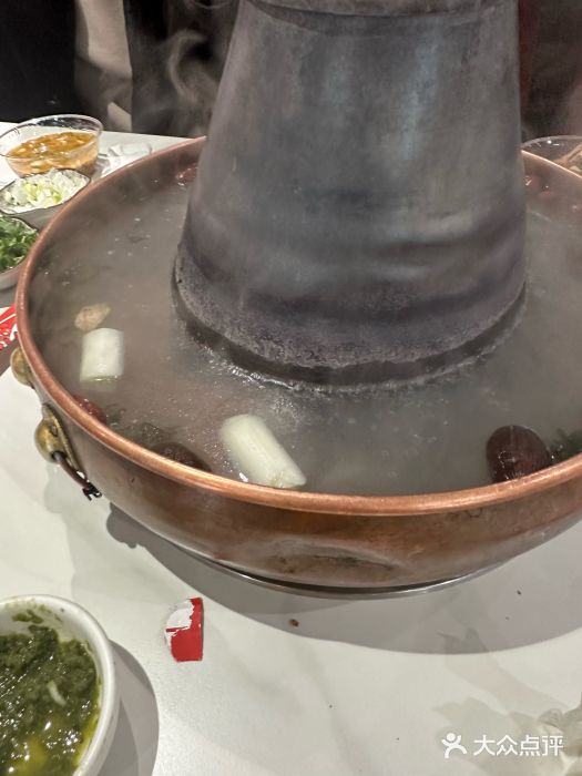 周嵘铜火锅图片