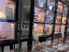 -博士眼镜(沙井京基百纳广场店)