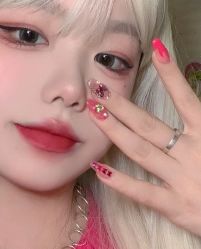 -1T·1M 日式美甲美睫