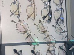 -浮光眼镜·蔡司视觉合作·数字验配中心(陆家嘴店)