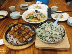 -侬佳蒸菜馆(听潮店)
