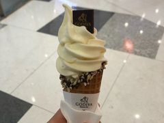 白桃茉莉味软冰淇淋-GODIVA(宁波来福士店)