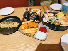 -HELLO 27 意面·沙拉·帕尼尼