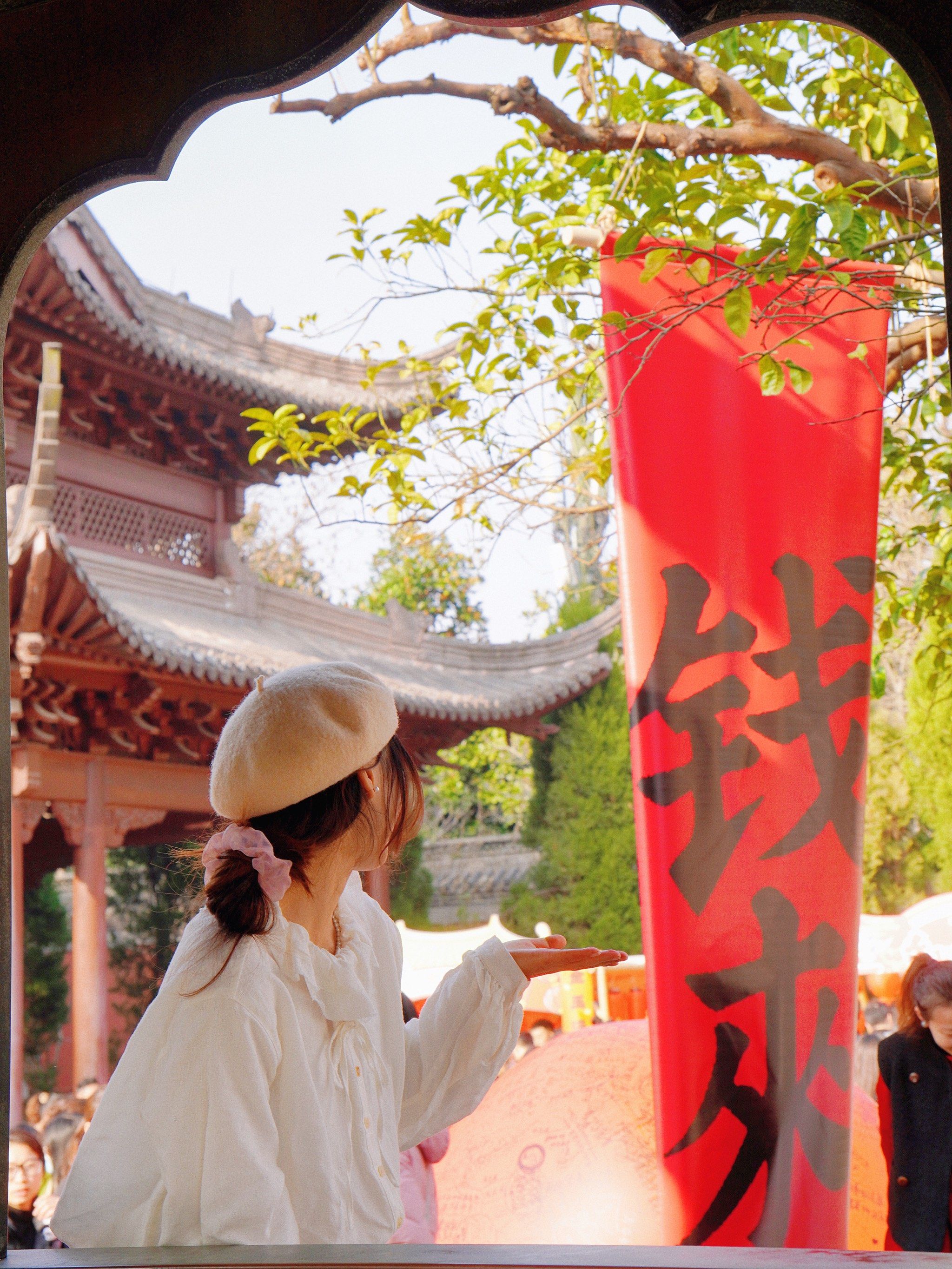 别问了6015在杭州6015西湖边的钱王祠已经提前过年了06