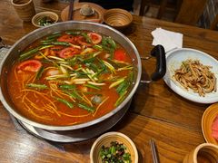 -亮欢寨酸汤鱼(沙冲路店)