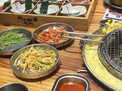 -青瓦炭韩潮烤肉(花园道店)