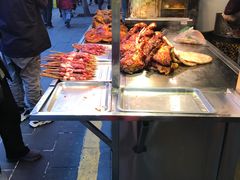 -艾力江和田馕坑烤肉店