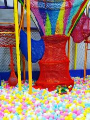 -蹦贝运动中心·蹦床·攀岩·闯关(龙岗店)