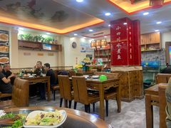 大堂-小四川水煮鱼(南六中路店)